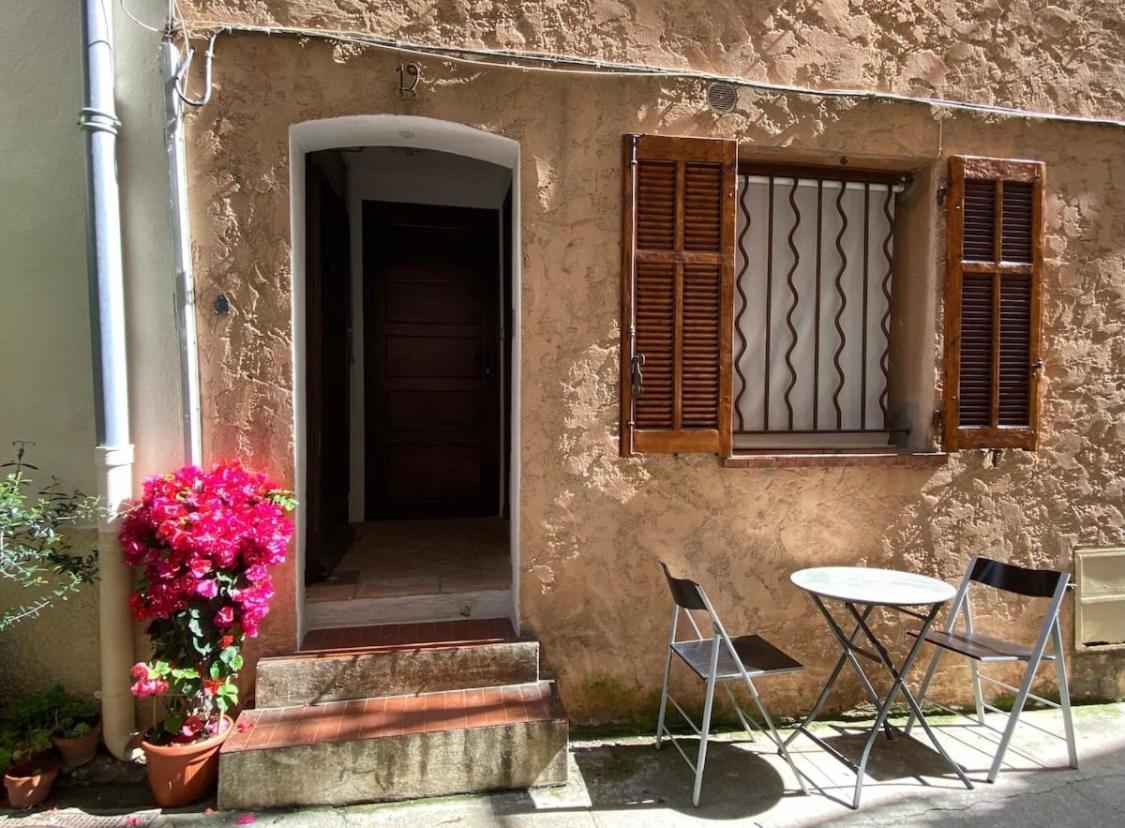 Studio Au Coeur Du Vieil Antibes Buitenkant foto